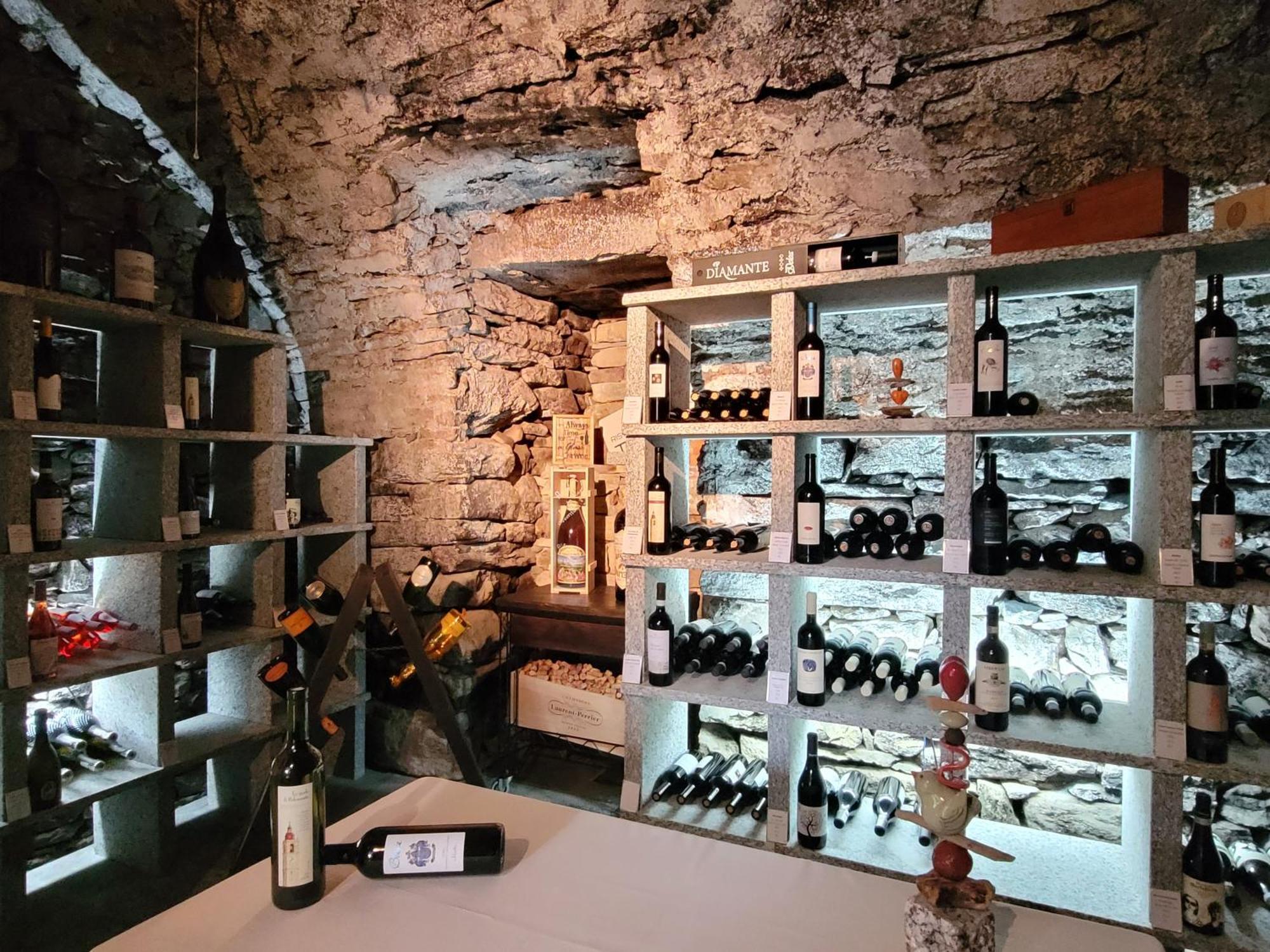 Hotel Tentazioni Cavigliano Esterno foto